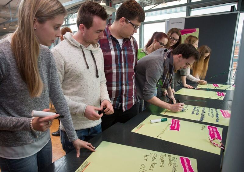 02_02_16Wol_Facebook-14