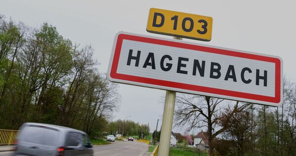 Neunjähriger nackt und unterernährt in Kleinbus entdeckt Neunjähriger nackt und unterernährt in Kleinbus entdeckt