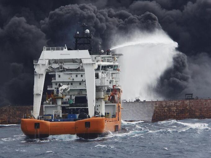 Brand auf Öltanker