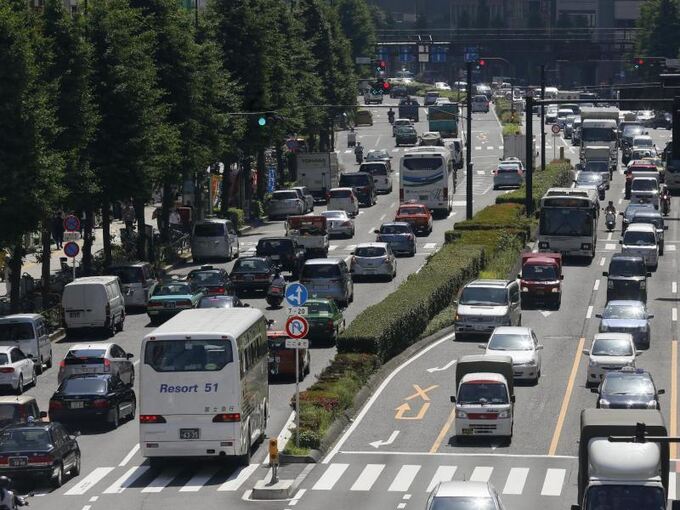 Straßenverkehr in Japan