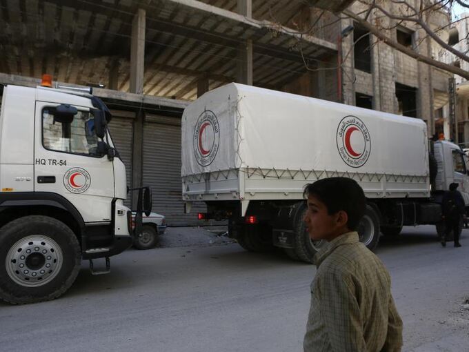 Hilfskonvoi Erreicht Rebellengebiet Ost Ghuta Uberregionales Ludwigsburger Kreiszeitung