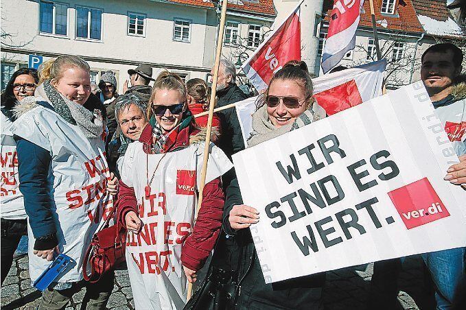 350_0900_18766_COKR21_03_18_Streik.jpg