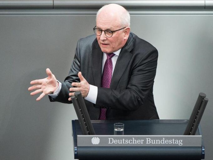 Kauder im Bundestag