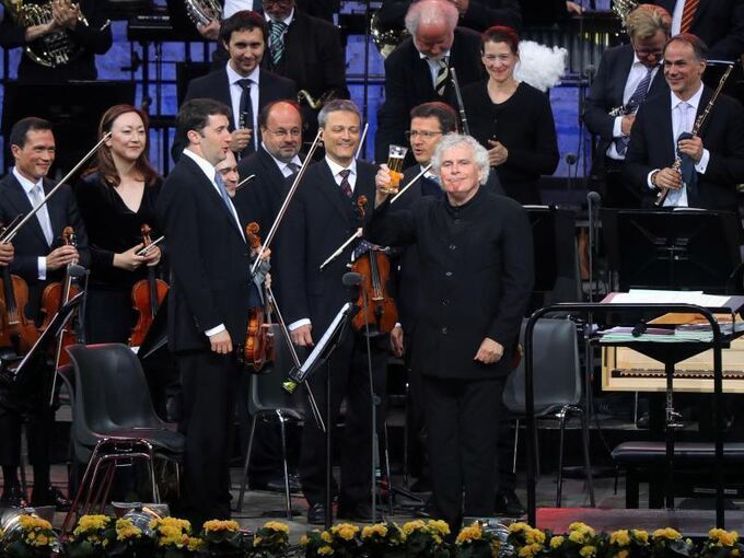 Letztes Konzert von Sir Simon Rattle Letztes Konzert von Sir Simon Rattle