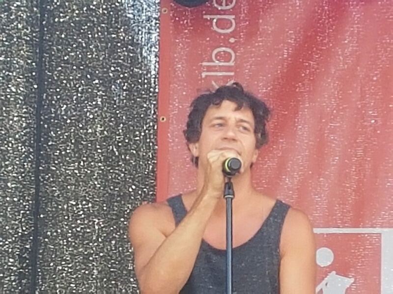 350_0008_1249377_Tunecircus2