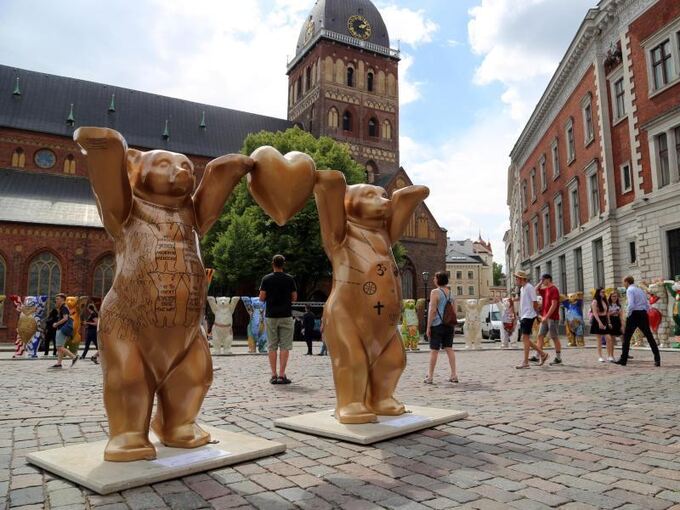 Berliner Buddy-Bären in Riga