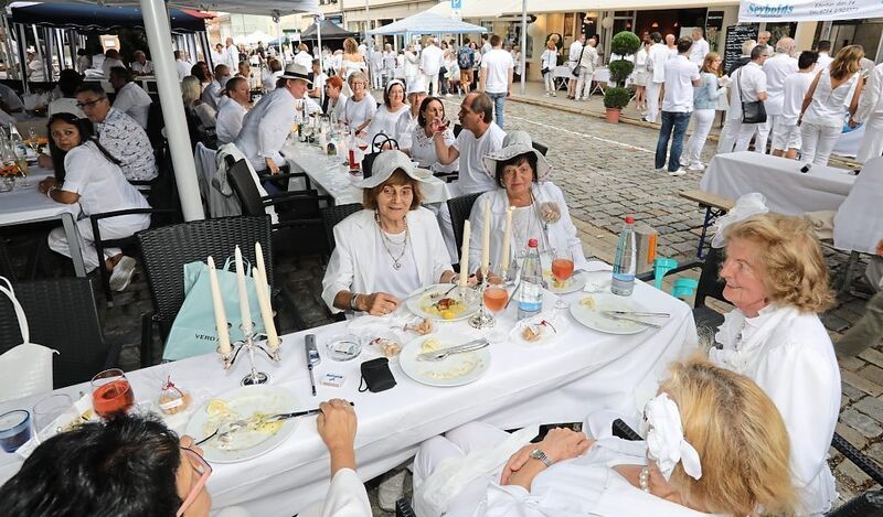 350_0008_1279985_21_07_18Theiss_120