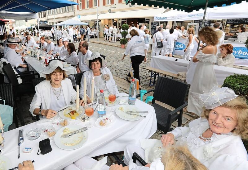 350_0008_1279986_21_07_18Theiss_119