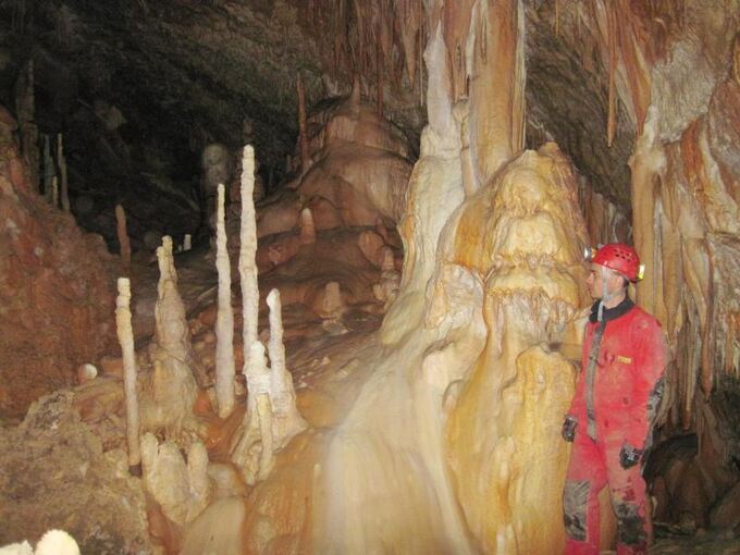 Ascunsa Höhle