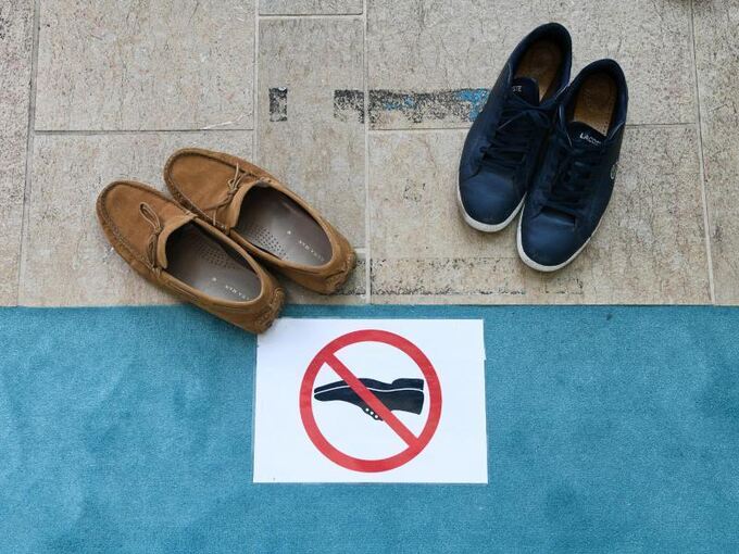 Bitte keine Schuhe!