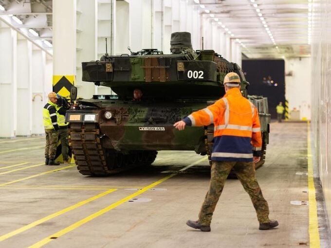 Leopard-2-Panzer für Nato-Großübung
