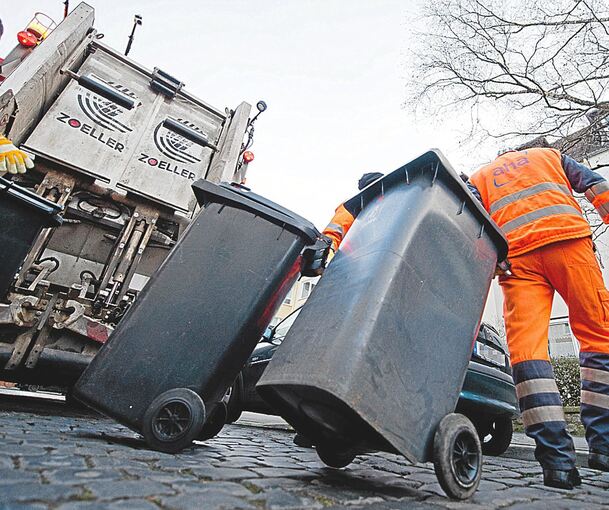 Die Müllgebühren im Landkreis Ludwigsburg sind rechtmäßig. Symbolbild: Julian Stratenschulte/dpa