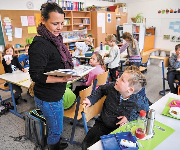 Der Beruf Grundschullehrer ist begehrt. An der Pädagogischen Hochschule gibt es eine viel höhere Nachfrage, als Studienplätze zur Verfügung stehen.Foto: Felix Kästle/dpa