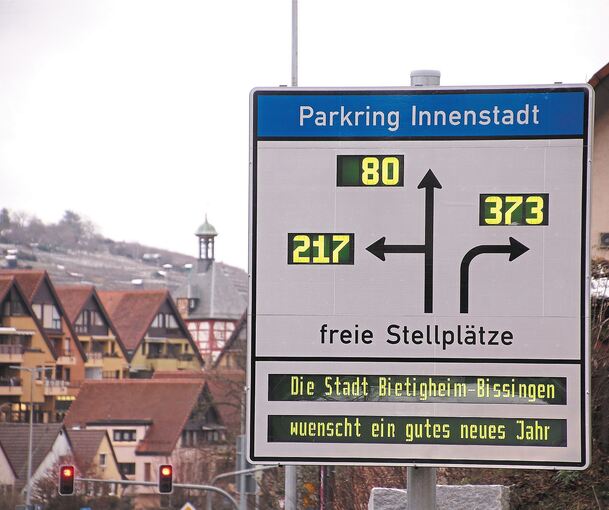 Das Parkleitsystem soll die freien Parkplätze in der Stadt anzeigen. Leider stimmen die Angaben nicht immer.Foto: Alfred Drossel