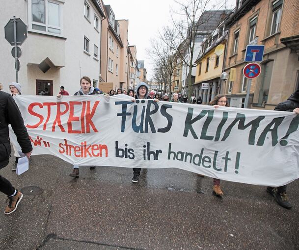 Markus Moskau führte die jungen Klimaschützer auch bei ihrer zweiten Demonstration in Ludwigsburg an.Foto: Andreas Essig