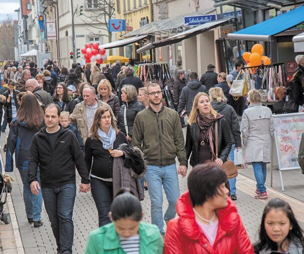 Das Märzklopfen zieht regelmäßig die Massen in die Läden der Innenstadt.Archivfoto: Holm Wolschendorf