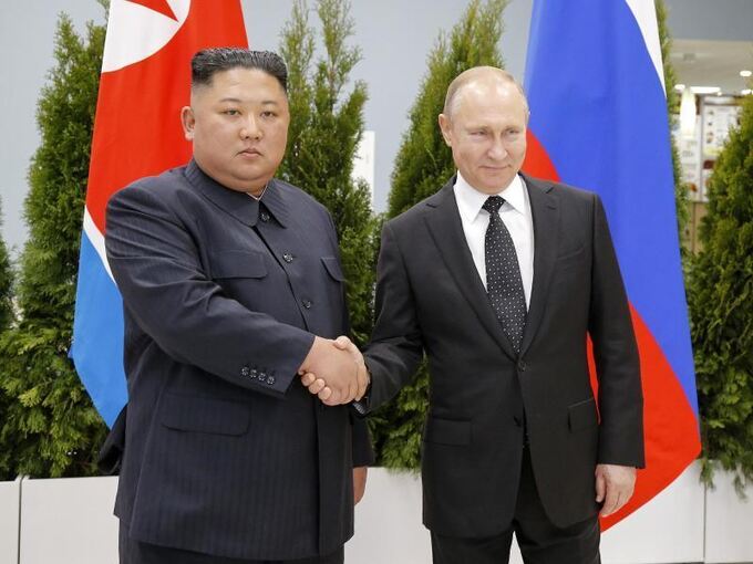 Wladimir Putin trifft Kim Jong Un