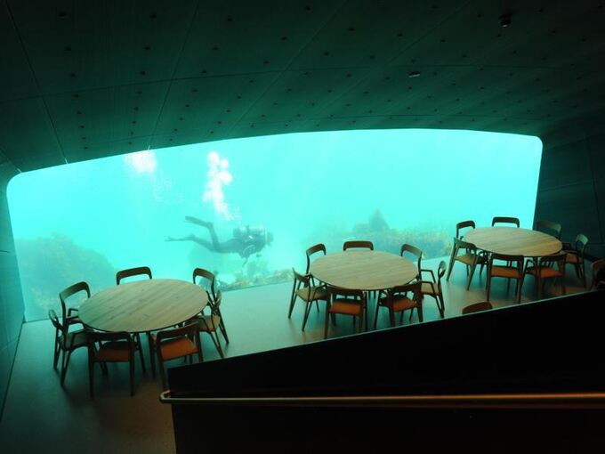 Unterwasser-Restaurant in Norwegen