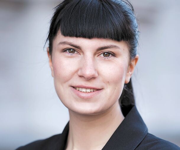 Die Temperaturen steigen, die Sonne zeigt sich immer öfter. Im Sommer tragen viele Frauen kurze Röcke oder Kleider. Wer ihnen auf offener Straße unter die Röcke fotografiert, wird bisher noch nicht bestraft. Doch das will eine Petition ändern. Foto: