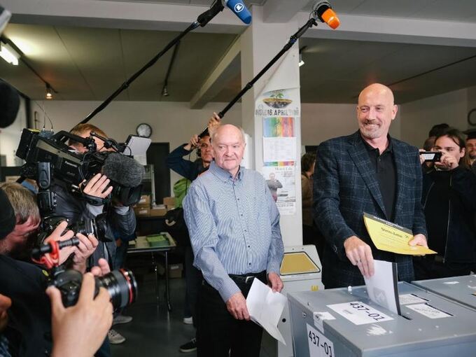 Carsten Meyer-Heder bei der Stimmabgabe