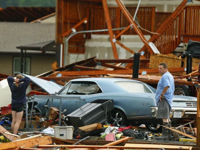 Verwustungen Und Tote Nach Tornados Und Unwettern In Den Usa Uberregionales Ludwigsburger Kreiszeitung