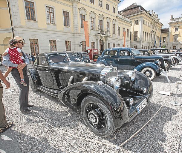 Vorbei: Die Schau edelster klassischer Automobile aus aller Welt im Schlosshof. Archivfoto: Ramona Theiss