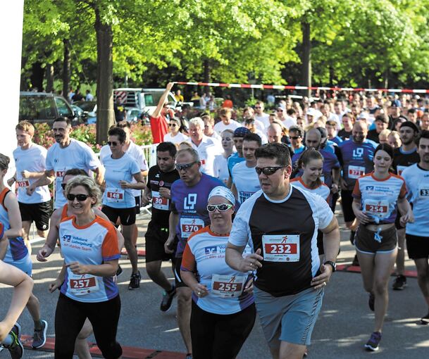 4300 Läuferinnen und Läufer gehen an den Start.