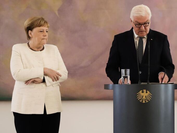 Merkel hat erneut Zitteranfall
