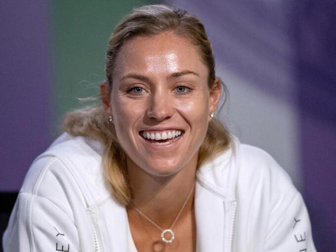 Kerbers Wimbledon Ruckkehr Weiss Wie Man Auf Rasen Spielt