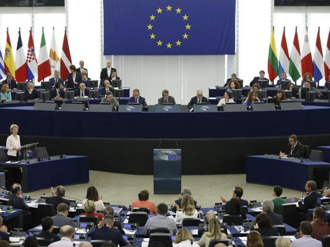 Von der Leyen spricht vor Europaparlament