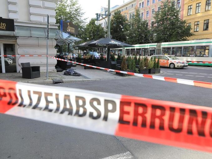 Verletzte nach Schießerei vor Shisha-Bar