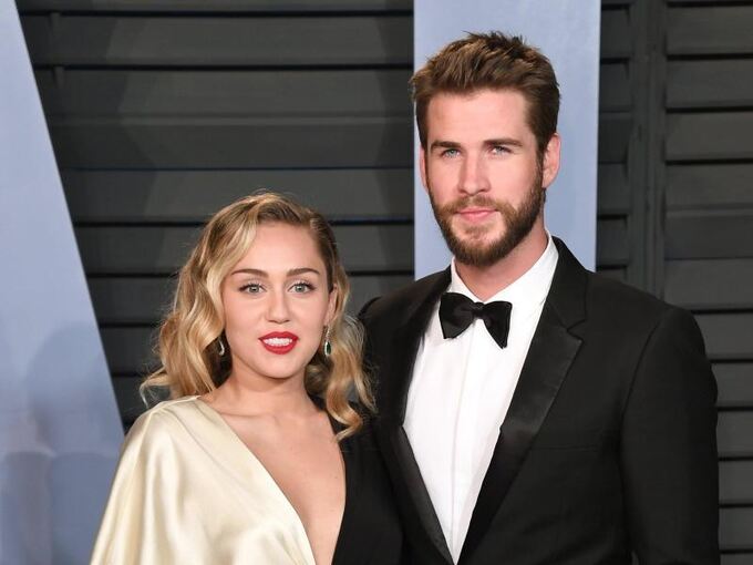 Liam Hemsworth + Miley Cyrus Liam Hemsworth + Miley Cyrus