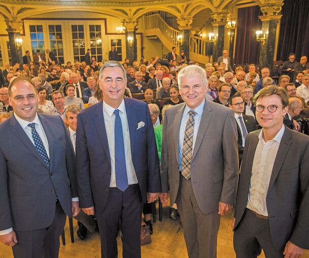 Sie wollen Nachfolger von Rainer Haas werden (von links): Heiner Pfrommer, Dietmar Allgaier, Gerd Maisch und Christoph Erdmenger.Foto: H. Wolschendorf
