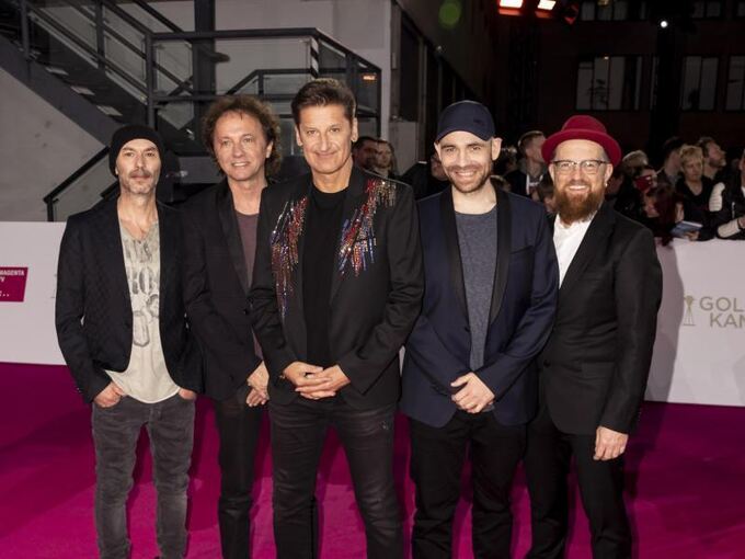 Die Band Pur steht auf dem Roten Teppich