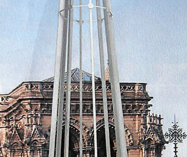 Entwurf von Bruno Staiger: So könnte der Spitzturm der Kirche schraubenlos wieder aufgebaut werden.Fotos: Alfred Drossel