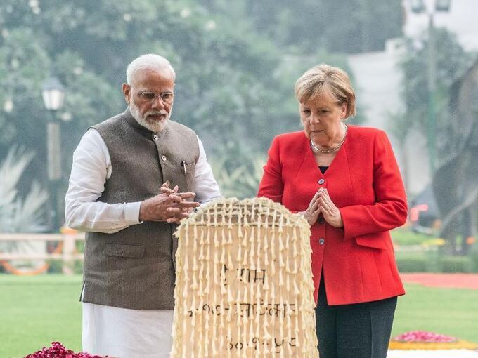 Merkel besucht Ghandi-Gedenkstein