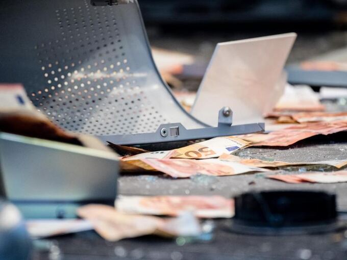 Geldautomat in Augsburg gesprengt