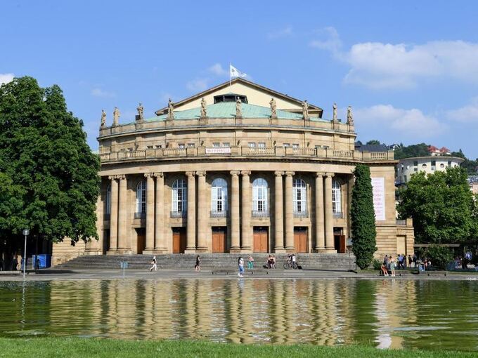 Die Fassade der Opernhauses von Stuttgart