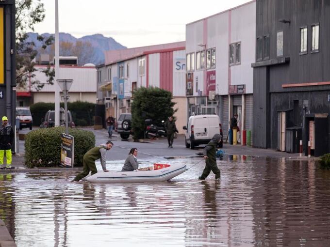 Im Beiboot Im Beiboot