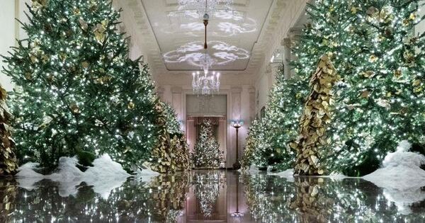 melania trump prasentiert weihnachtsdeko im weissen haus uberregionales ludwigsburger kreiszeitung