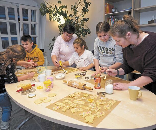 Die Adventszeit ist Plätzchenzeit in der Jugendhilfe Hochdorf. Foto: Andreas Becker