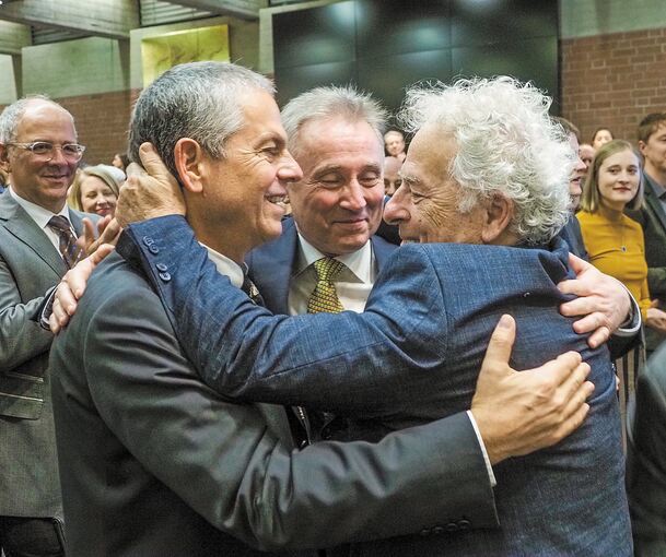 Deutsch-israelische Freundschaft: Der Landrat der Region Oberes Galiläa, Giora Salz, Haas, und Salz’ Vorgänger Aaron Valency (von links).