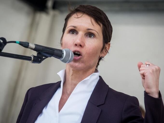 Judith Skudelny (FDP) hält eine Rede