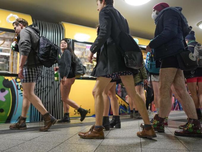 «No Pants Subway Ride» - Berlin