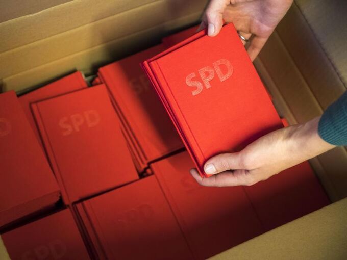 Parteibücher der SPD