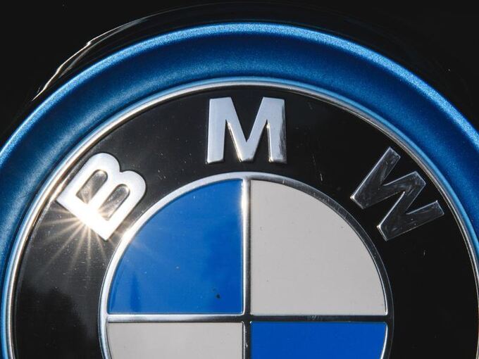 BMW ruft in USA über 300.000 Autos zurück