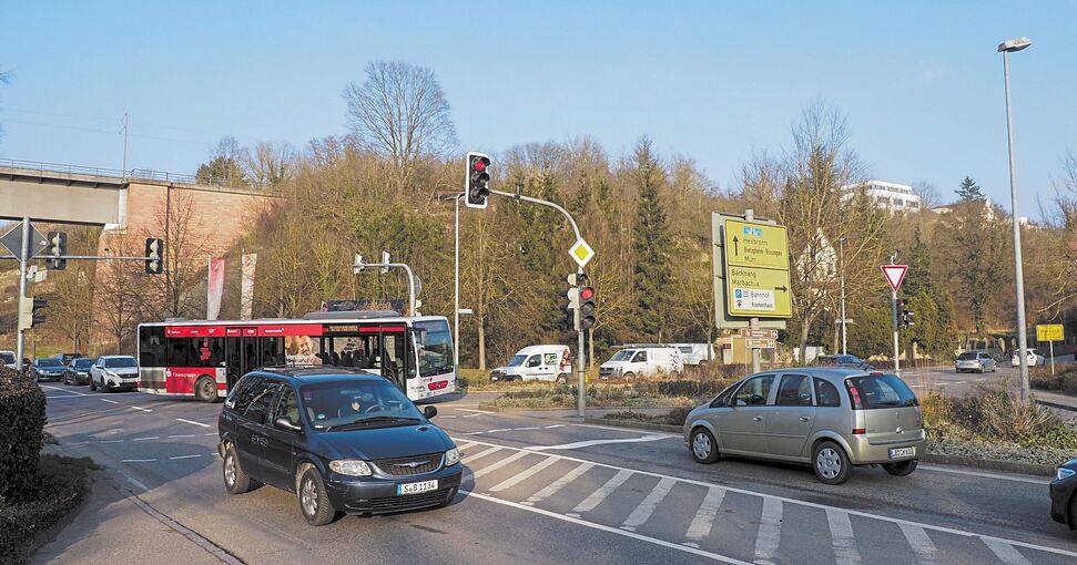 Die Oehler-Kreuzung in Marbach soll umgestaltet werden. Die Pläne sollen bald vorgestellt werden.Archivbild: Holm Wolschendorf