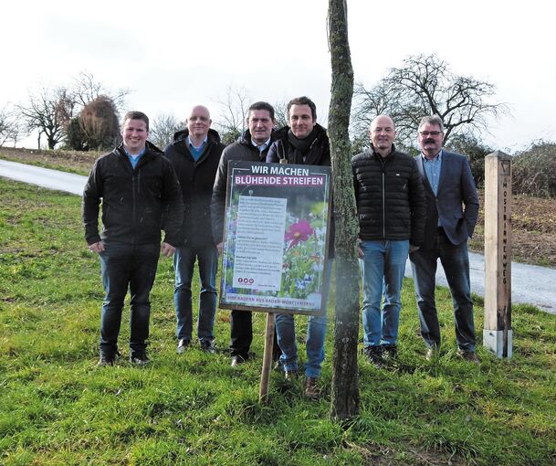 Die Spitze des Bauernverbands Heilbronn-Ludwigsburg (von links): Florian Petschl, Geschäftsführer Jan Schwarting, Vorsitzender Eberhard Zucker sowie Stefan Kerner, Andreas Schnepf und Helmut Eberle.Foto: Thomas Faulhaber
