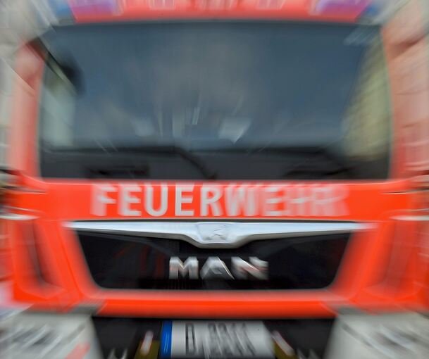 In Bietigheim-Bissingen musste wegen des groben Unfugs sogar die Feuerwehr anrücken. Foto: Britta Peders/dpa