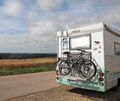 Mit dem Camper oder Auto auf Roadtrip. Auch im Kreis Ludwigsburg gibt es praktische Stellplätze, die sich für eine Rast oder ein Mit dem Camper oder Auto auf Roadtrip. Auch im Kreis Ludwigsburg gibt es praktische Stellplätze, die sich für eine Rast oder eine kurze Übernachtung eignen.